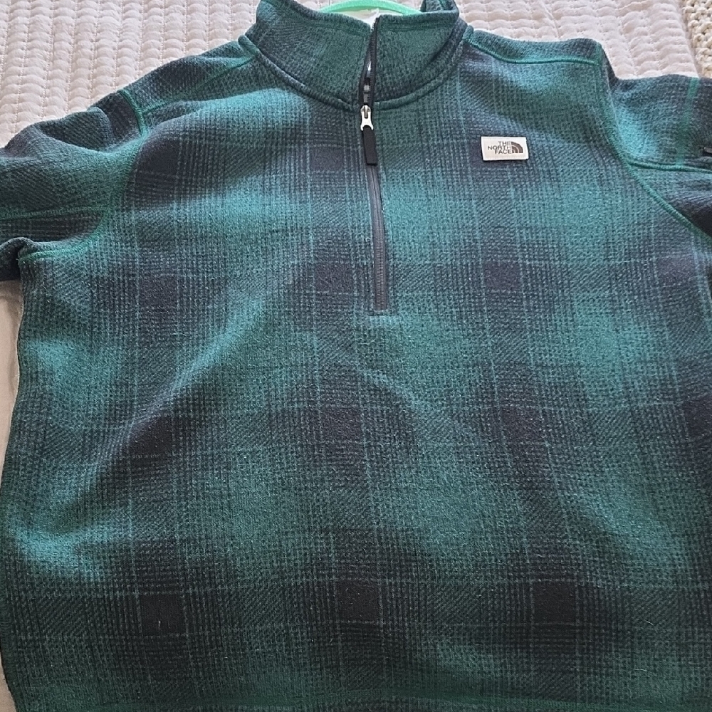 The North Face Men's Zip-Up Sweater in Green and Black